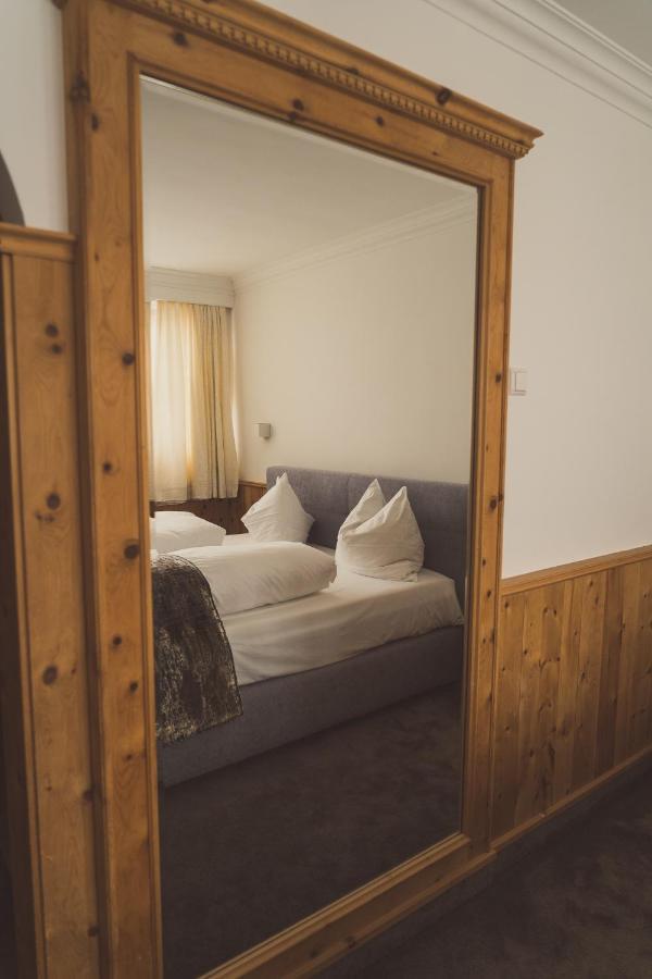 Gartenhotel Maria Theresia هول ان تيرول المظهر الخارجي الصورة