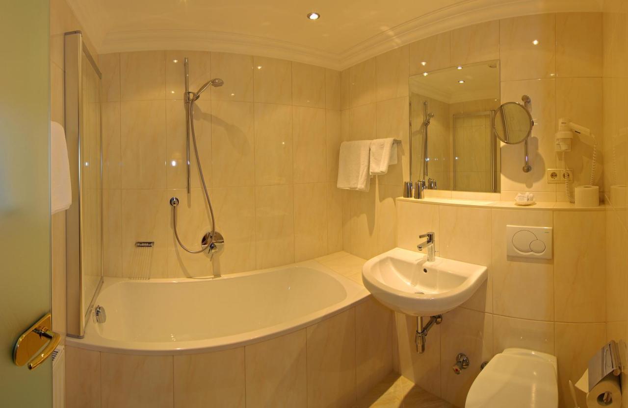 Gartenhotel Maria Theresia هول ان تيرول الغرفة الصورة