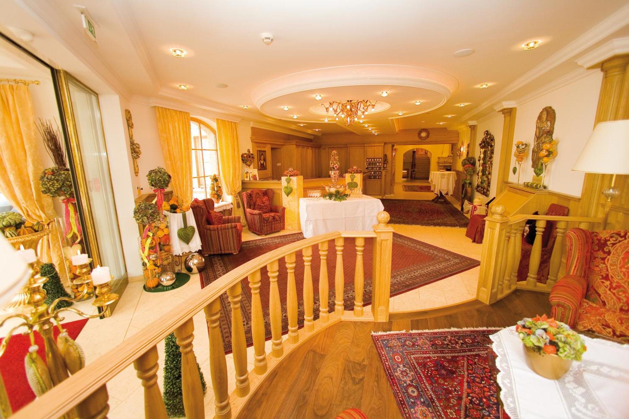 Gartenhotel Maria Theresia هول ان تيرول المظهر الخارجي الصورة