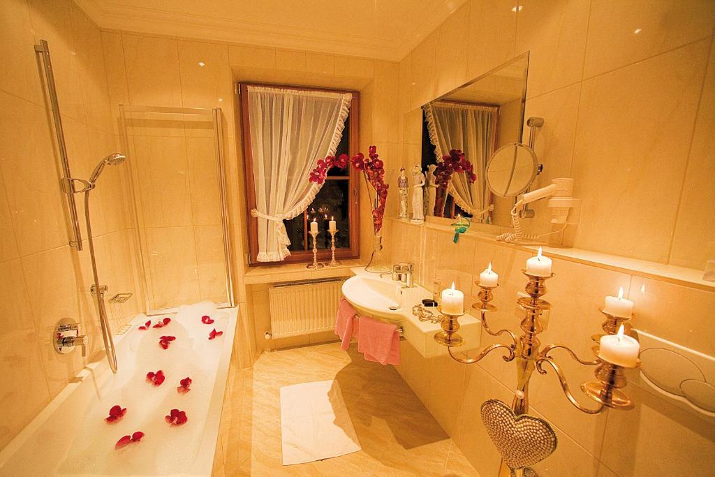 Gartenhotel Maria Theresia هول ان تيرول الغرفة الصورة