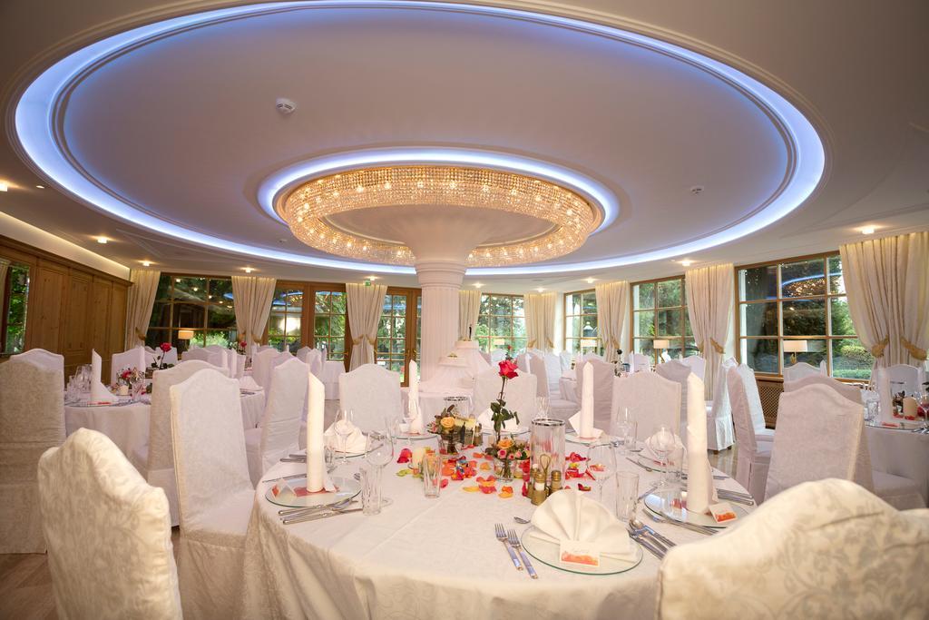 Gartenhotel Maria Theresia هول ان تيرول المظهر الخارجي الصورة