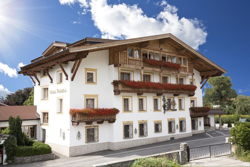 Gartenhotel Maria Theresia هول ان تيرول المظهر الخارجي الصورة