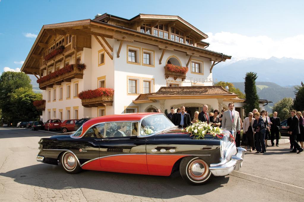 Gartenhotel Maria Theresia هول ان تيرول المظهر الخارجي الصورة