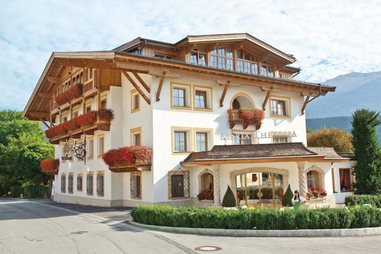 Gartenhotel Maria Theresia هول ان تيرول المظهر الخارجي الصورة